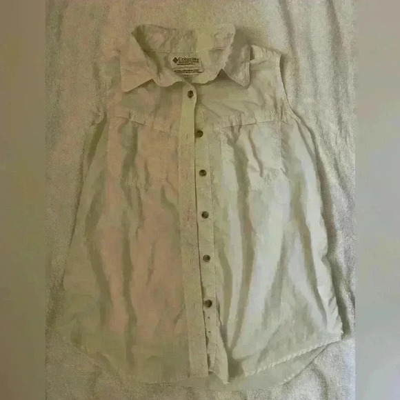 Women’s size medium Columbia button up tank - Picture 1 of 5